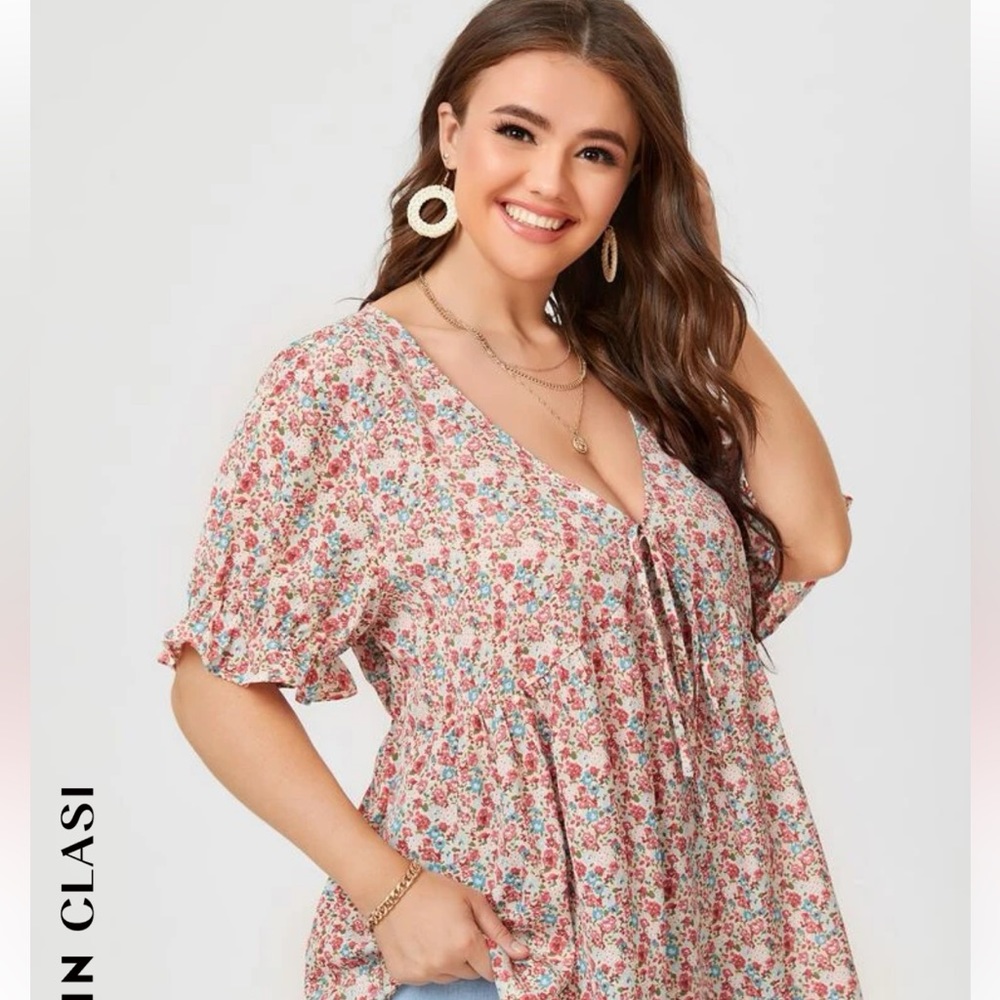 Floral blouse NEVER WORN